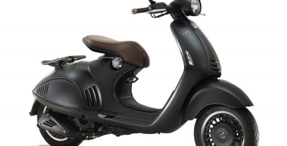 Vespa 946 Emporio Armani: lo scooter firmato Giorgio Armani